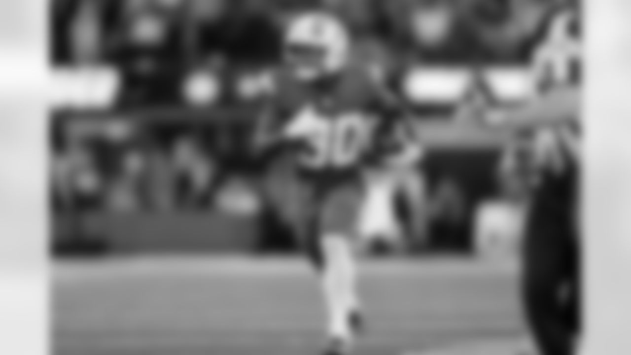 RB Kimani Vidal (30)