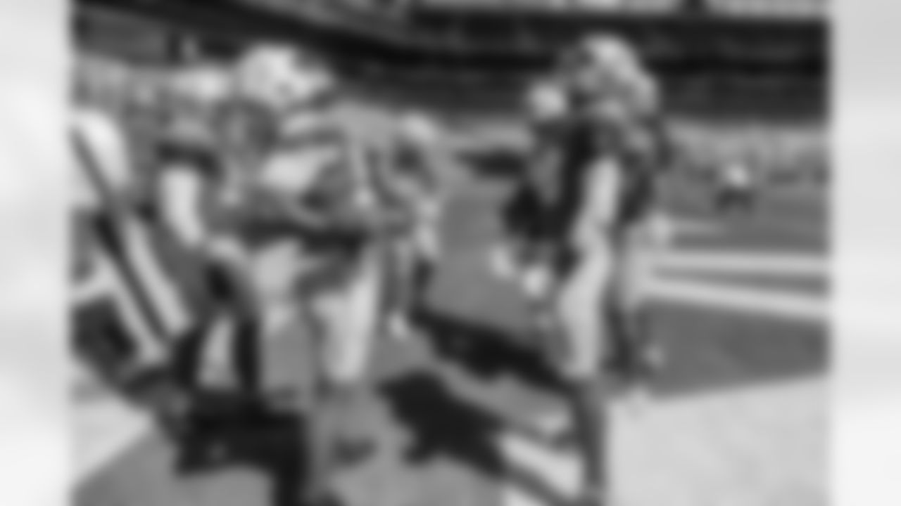 Check out the best shots from the Chargers Week 6 matchup against the Dolphins!