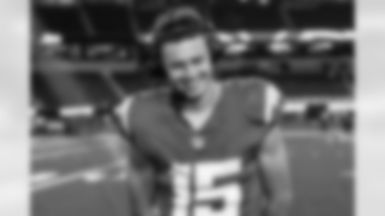 The Los Angeles Chargers play the Pittsburgh Steelers on Sunday, November 9, 2025 at SoFi Stadium in Inglewood, CA.
[FINAL SCORE: LAC 25 - PIT 10]