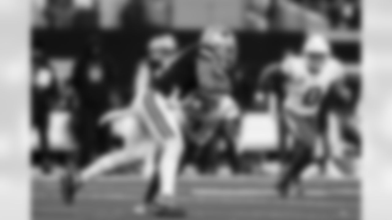 S Derwin James Jr. (3)