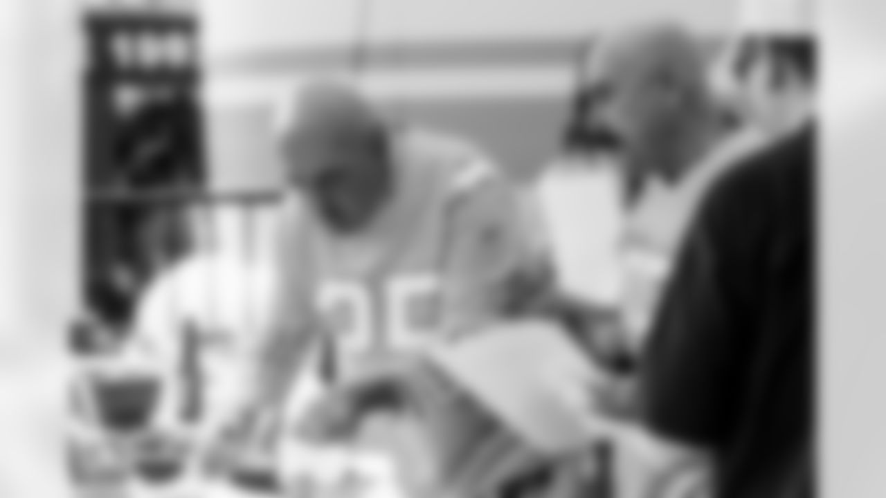 The Los Angeles Chargers play the Denver Broncos on Sunday, September 21, 2025 at SoFi Stadium in Inglewood, CA.
[FINAL SCORE: LAC 23 - DEN 20]