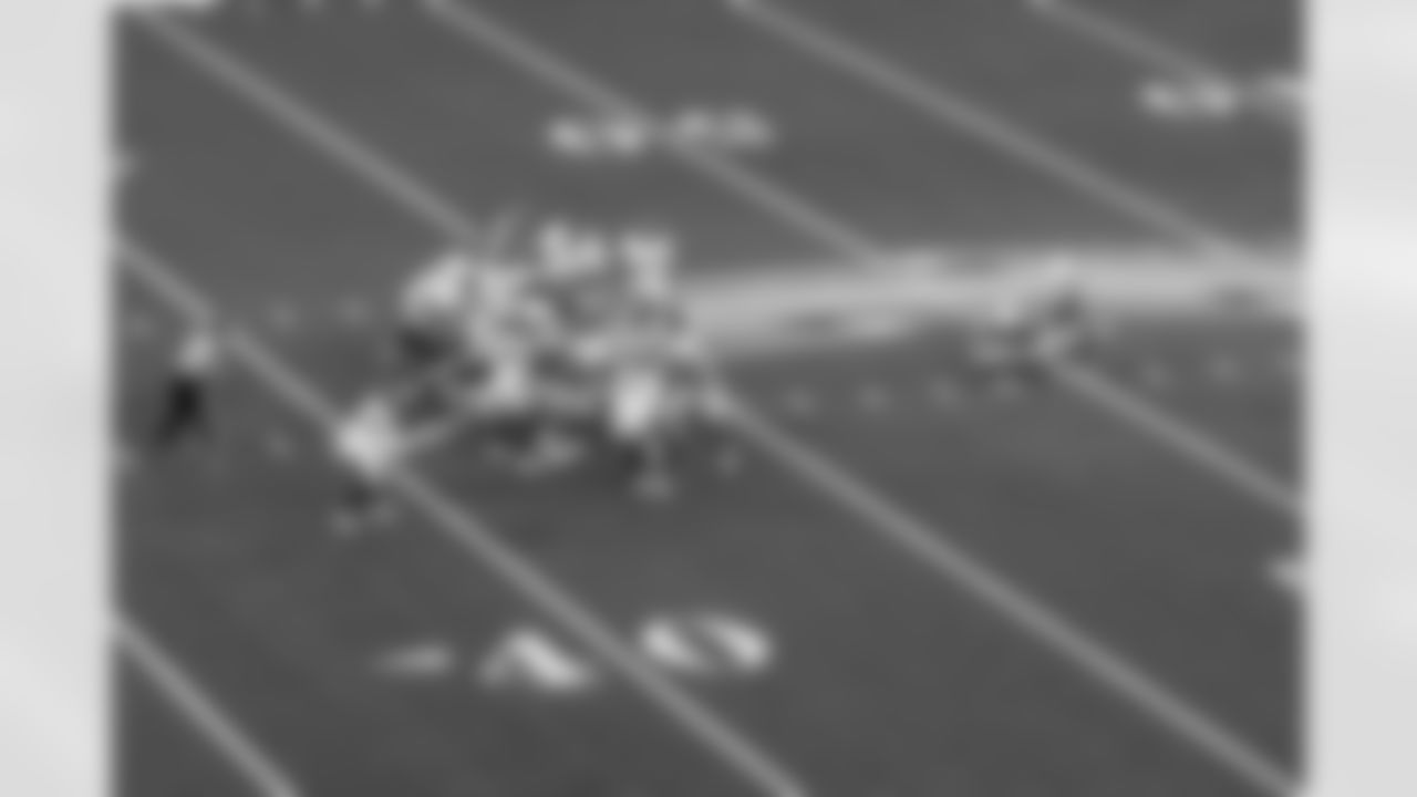 Check out the best shots from the Chargers Week 10 matchup against the Steelers!