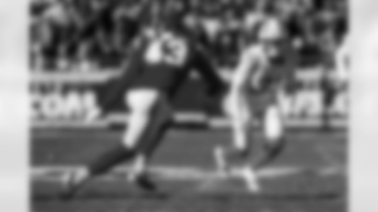 Take a look at the best photos of Chargers 2026 free agent Deane Leonard