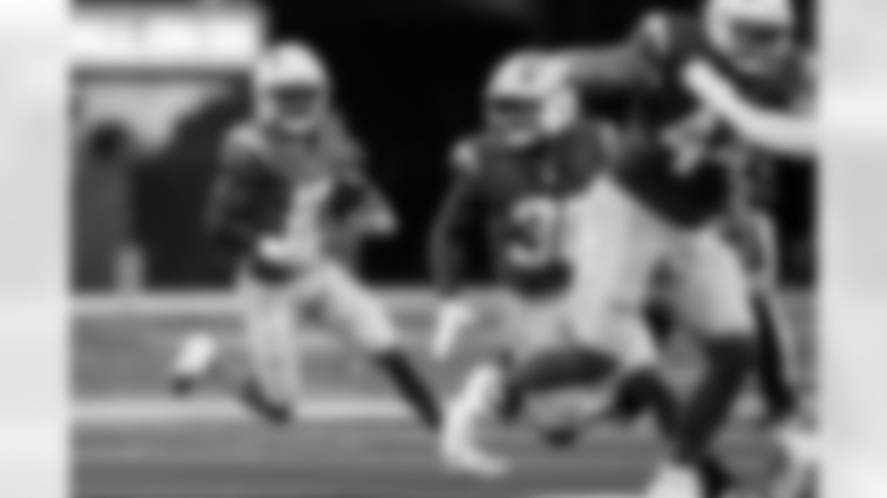 Check out the best shots from the Chargers Week 10 matchup against the Steelers!