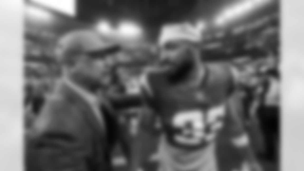 General Manager Joe Hortiz and DB Deane Leonard (33)