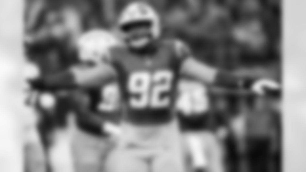 DL Justin Eboigbe (92)