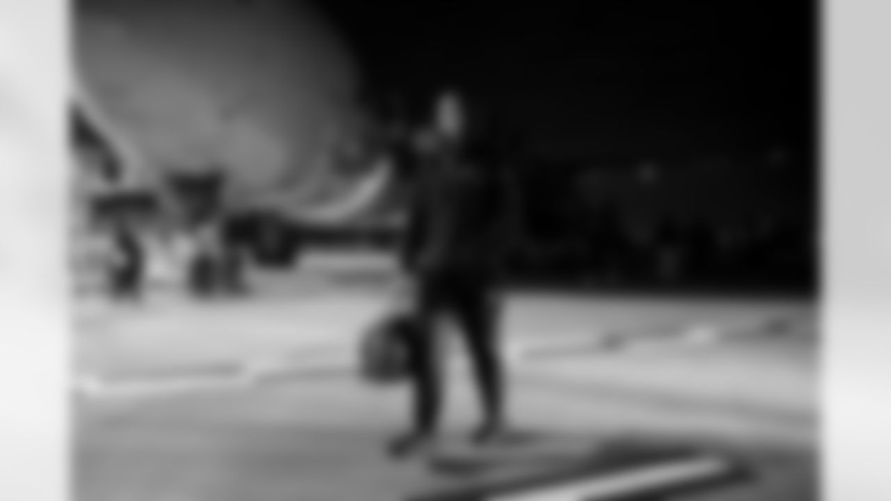 WR Ladd McConkey (15)