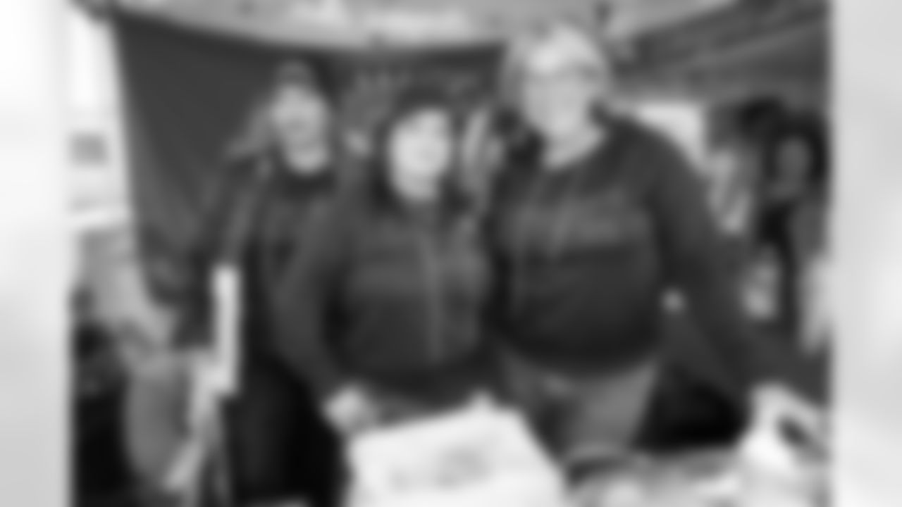 Fans joined the Bolt Fam at Pepsi Tailgate Central to get gameday ready for the Chargers' Week 13 clash with the Las Vegas Raiders.