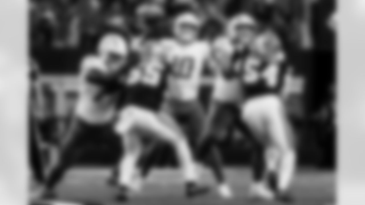 Check out the best shots from the Chargers Week 16 matchup against the Cowboys!