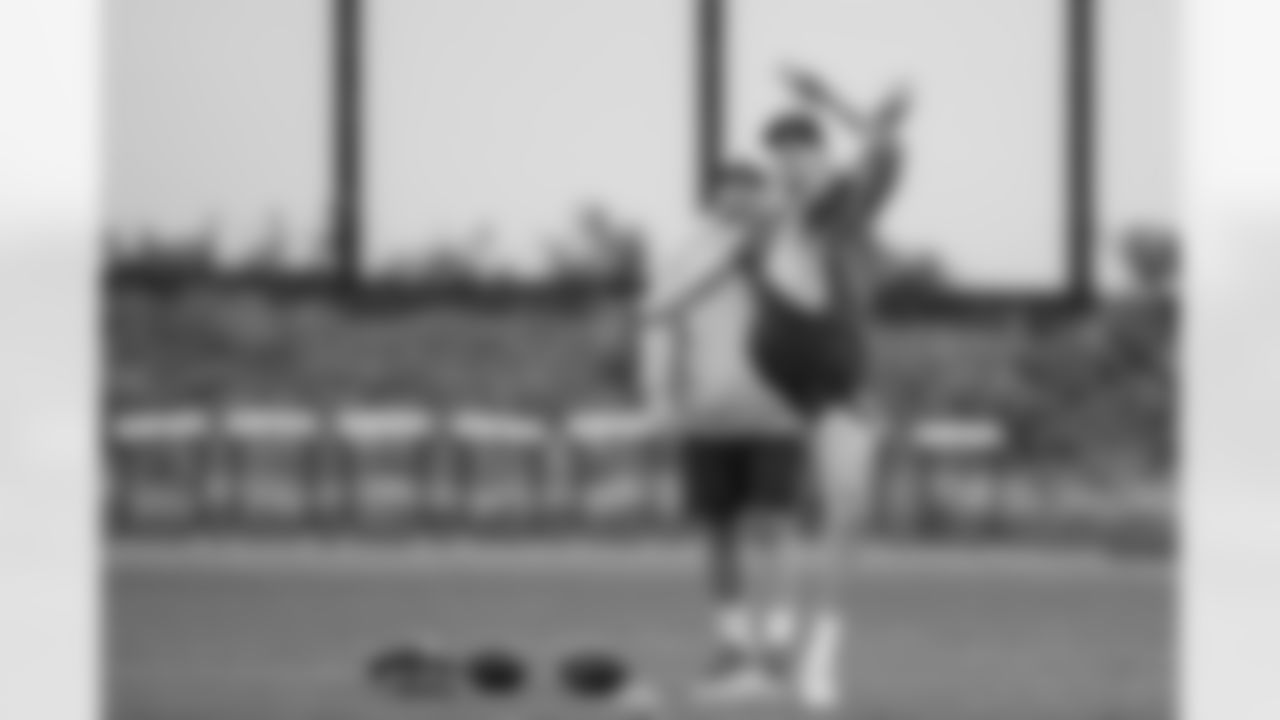 The Los Angeles Chargers play the Houston Texans on Wednesday, December 31, 2025 at SoFi Stadium in Inglewood, CA.
[FINAL SCORE: HOU 20 - LAC 16]