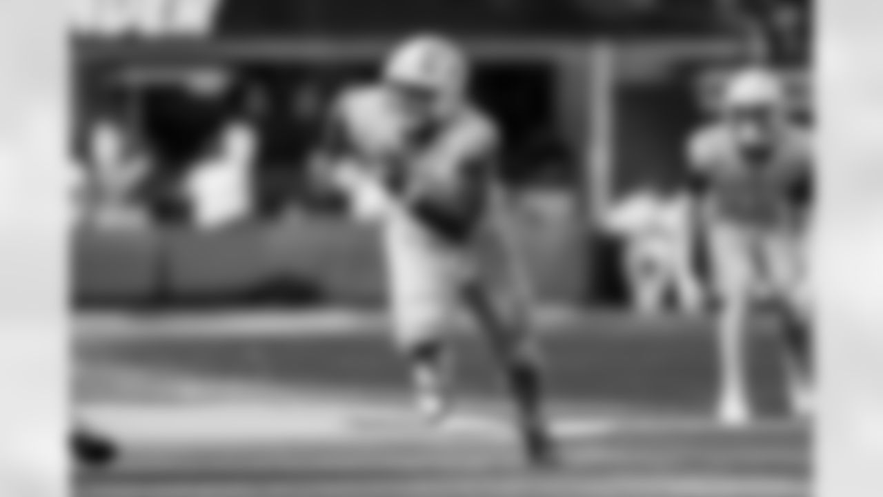 Take a look back at the best photos of Tuli Tuipulotu's 2025 campaign.