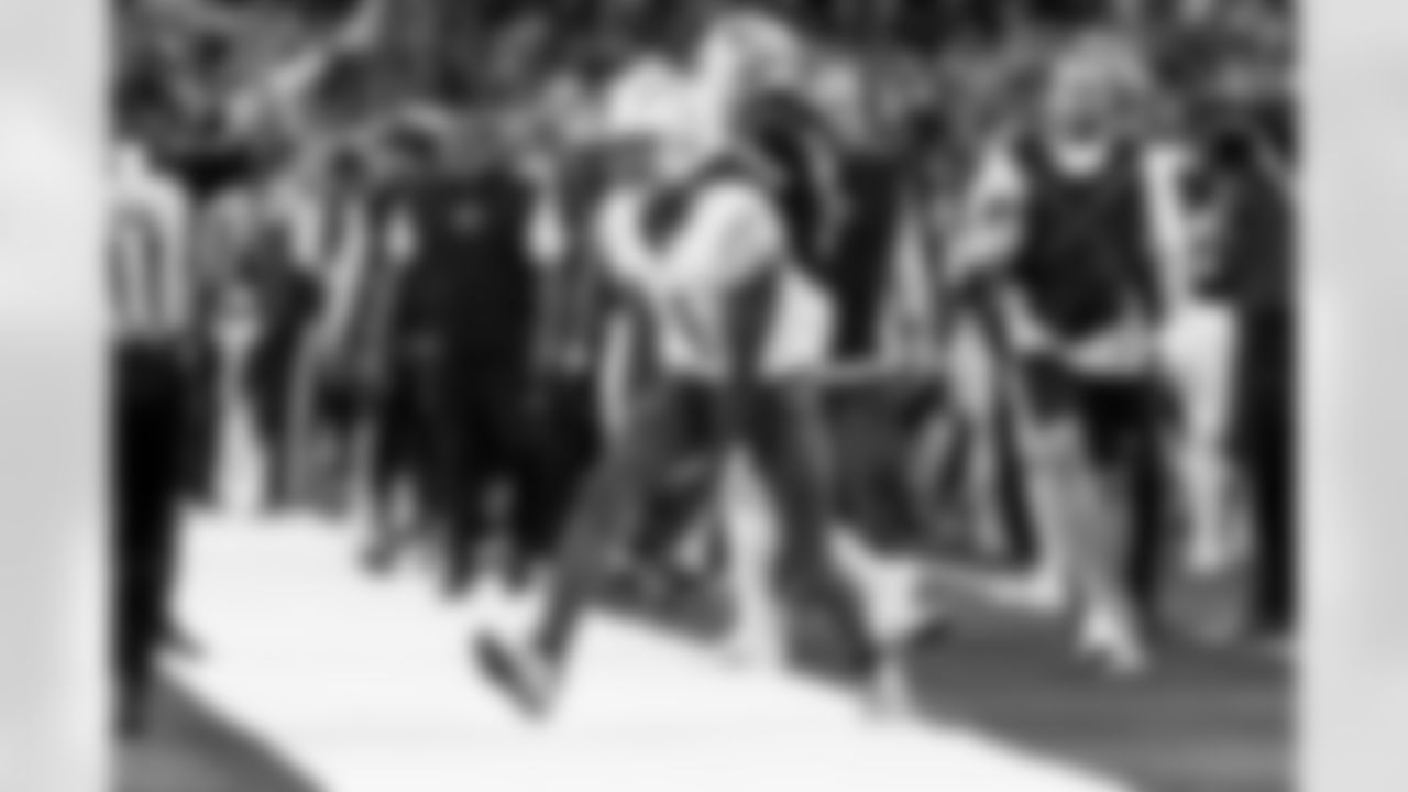 Check out the best shots from the Chargers Week 16 matchup against the Cowboys!