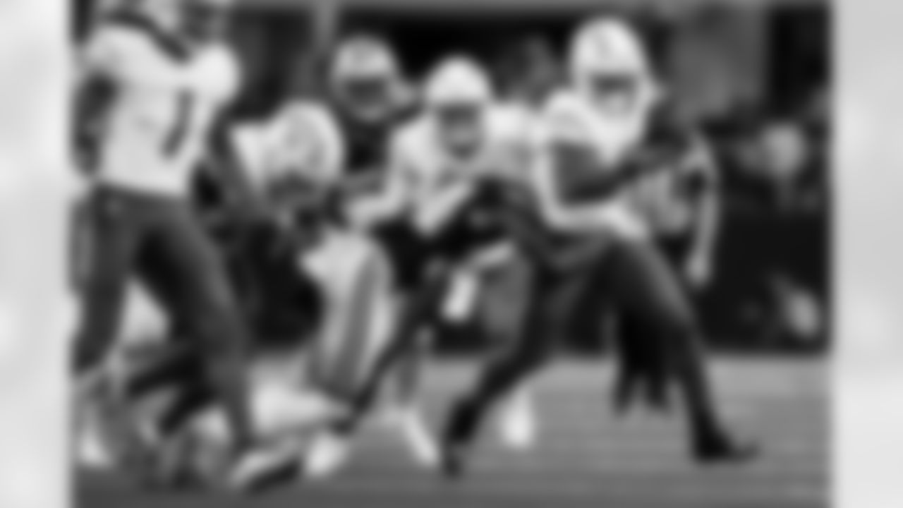 Check out the best shots from the Chargers Week 16 matchup against the Cowboys!