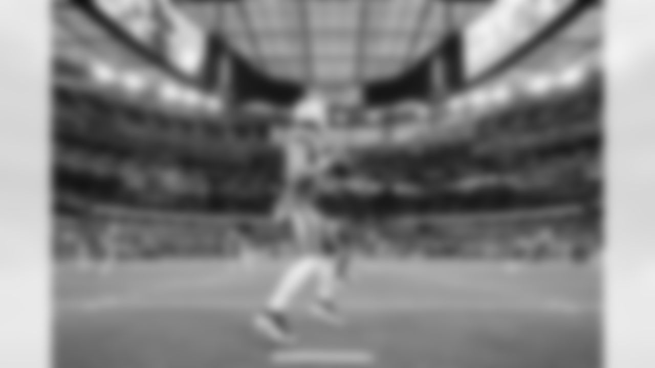 QB Justin Herbert (10)