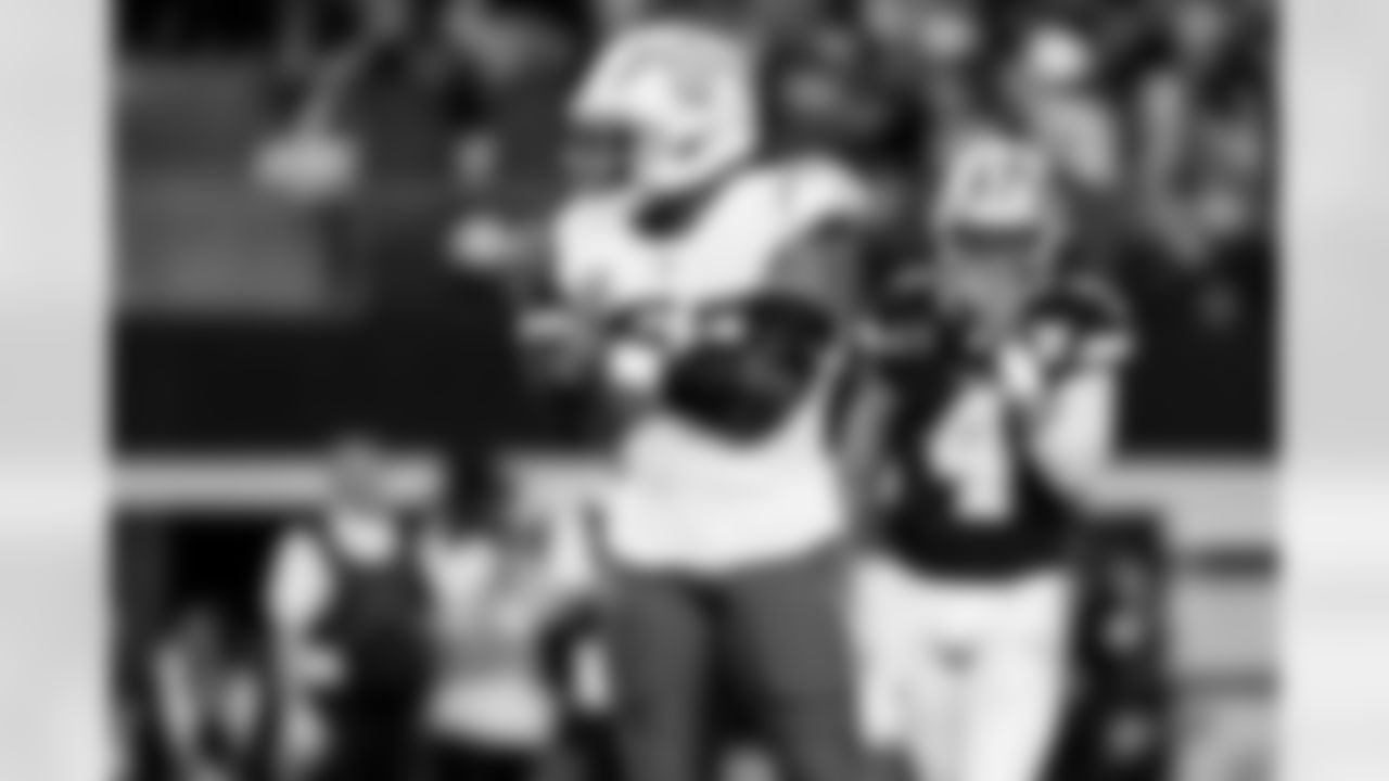 Check out the best shots from the Chargers Week 16 matchup against the Cowboys!