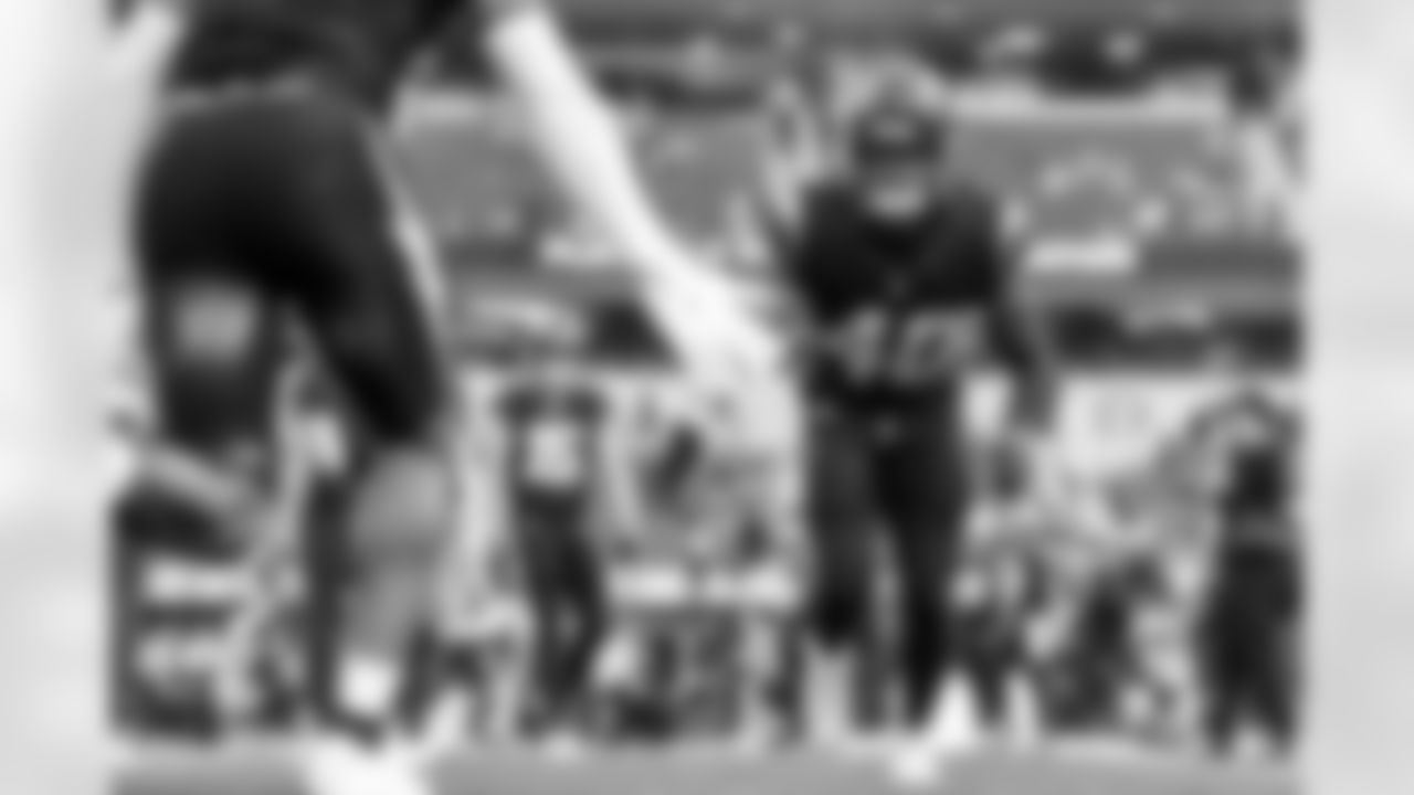 S Kendall Williamson (40)