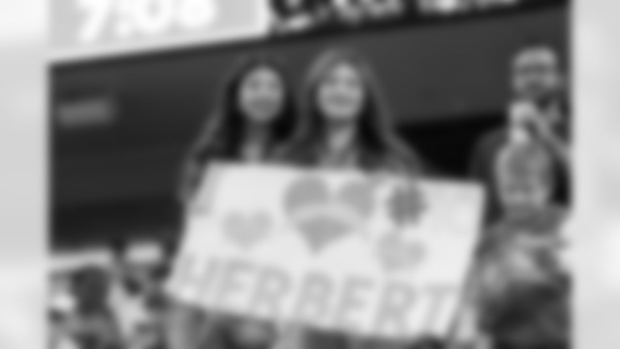 The Los Angeles Chargers play the Chicago Bears on Sunday, October 29, 2023 at SoFi Stadium in Inglewood, CA.
[FINAL SCORE: LAC 30 - CHI 13]