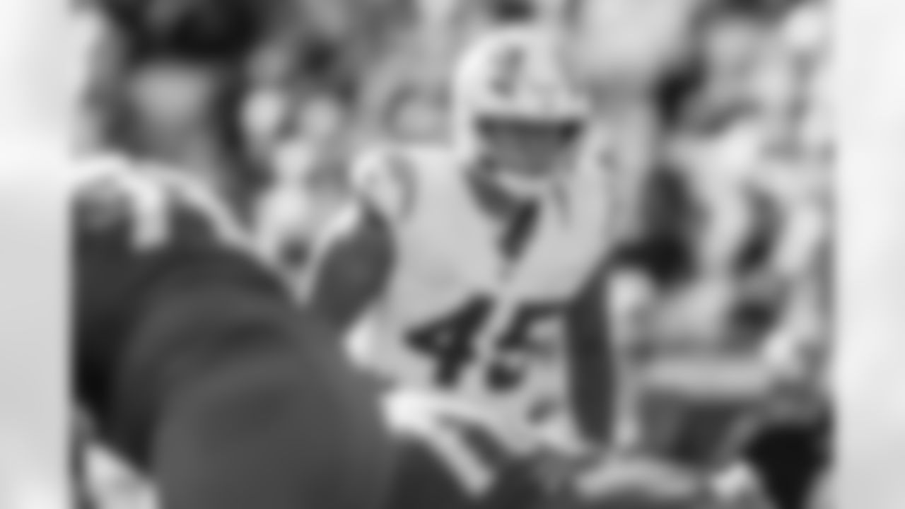 Take a look back at the best photos of Tuli Tuipulotu's 2025 campaign.