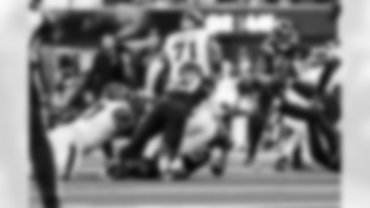 S Tony Jefferson (23)