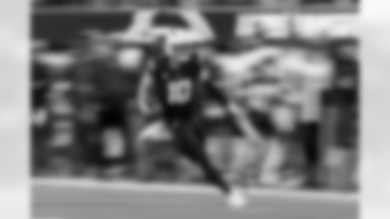 The Los Angeles Chargers play the Baltimore Ravens on Sunday, November 26, 2023 at SoFi Stadium in Inglewood, CA.
[FINAL SCORE: BAL 20 - LAC 10]