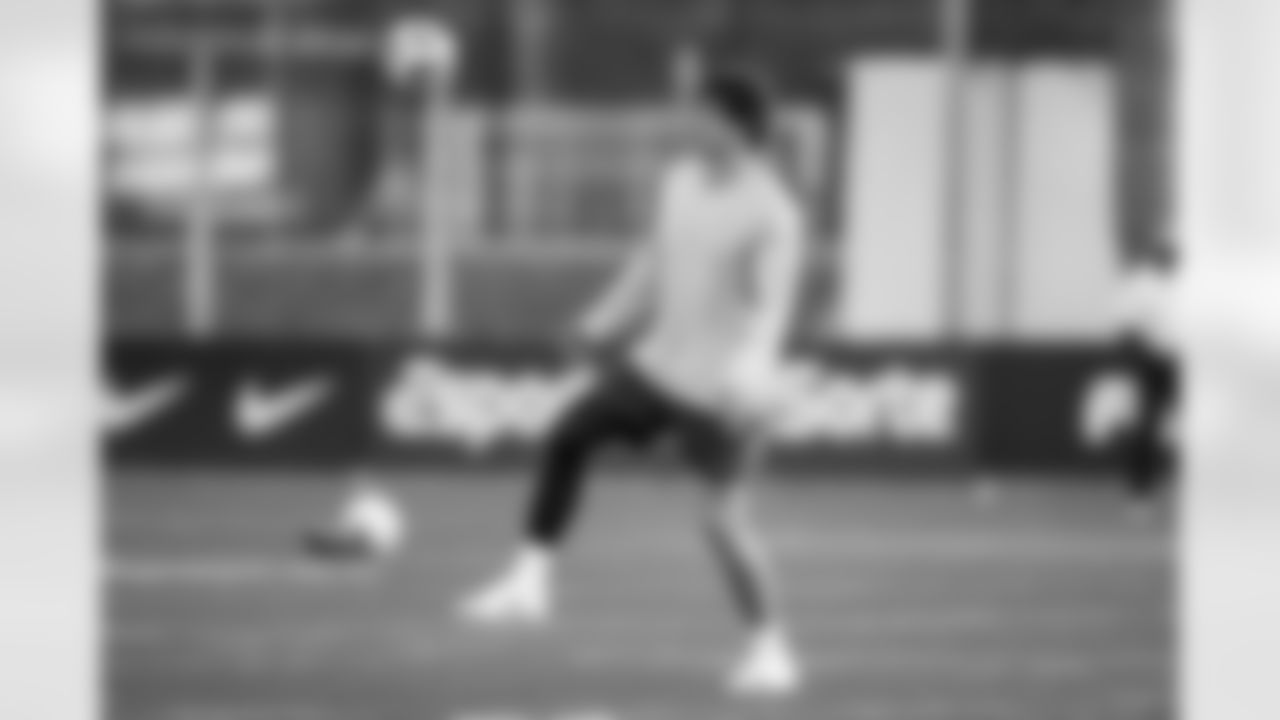 QB Justin Herbert (10)