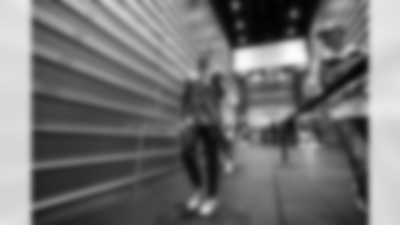 WR Ladd McConkey (15)