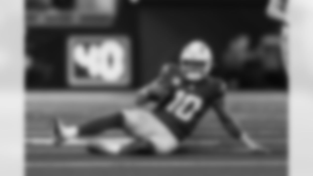 Chargers QB Justin Herbert (#10) in action during their Pro Bowl season.