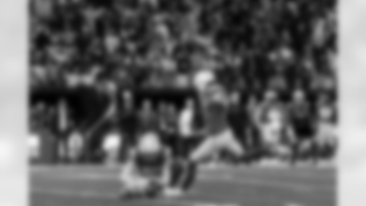 Take a look back at the best photos of Cameron Dicker's 2025 campaign.