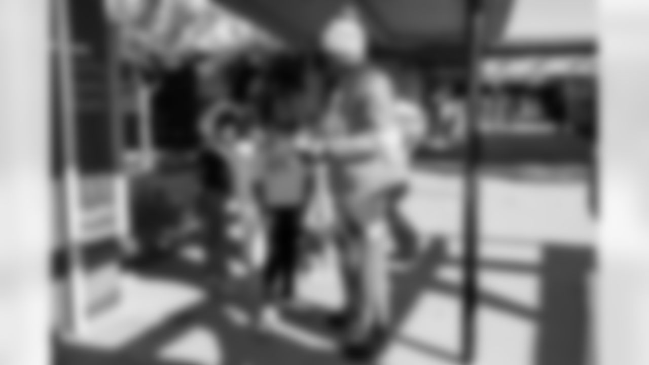 The Los Angeles Chargers host a Scholastic Book Fair on Monday, December 1, 2025 at Baldwin Hills Elementary in Los Angeles, CA.