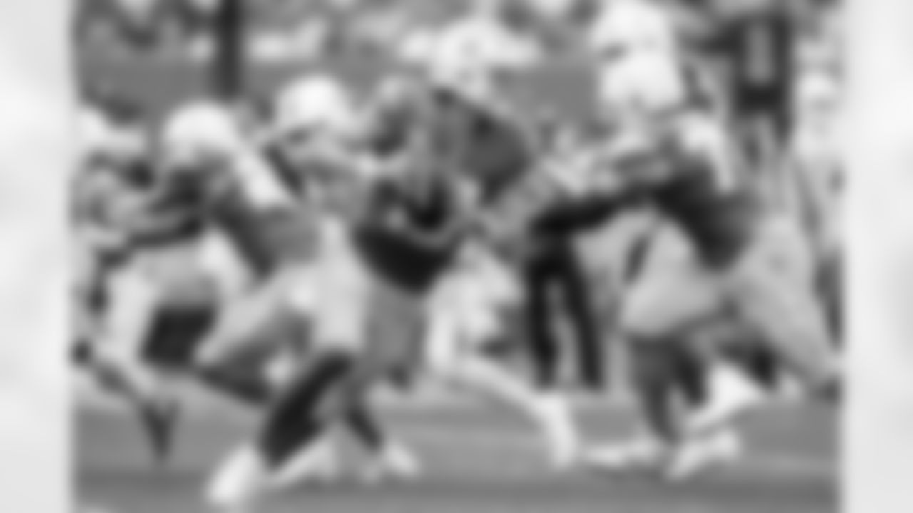 Check out the best shots from the Chargers Week 6 matchup against the Dolphins!