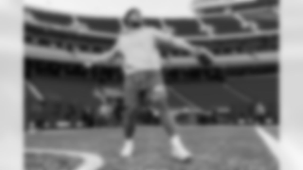 Check out the best shots from the Chargers Week 15 matchup against the Chiefs!