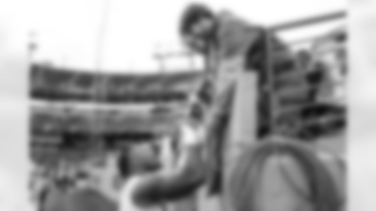 LB Daiyan Henley (0)