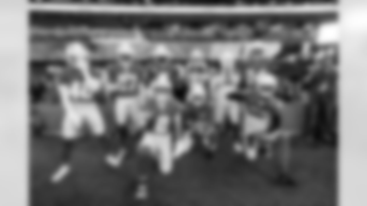 Check out the best shots from the Chargers Week 10 matchup against the Steelers!