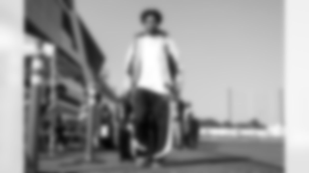 CB Tarheeb Still (29)