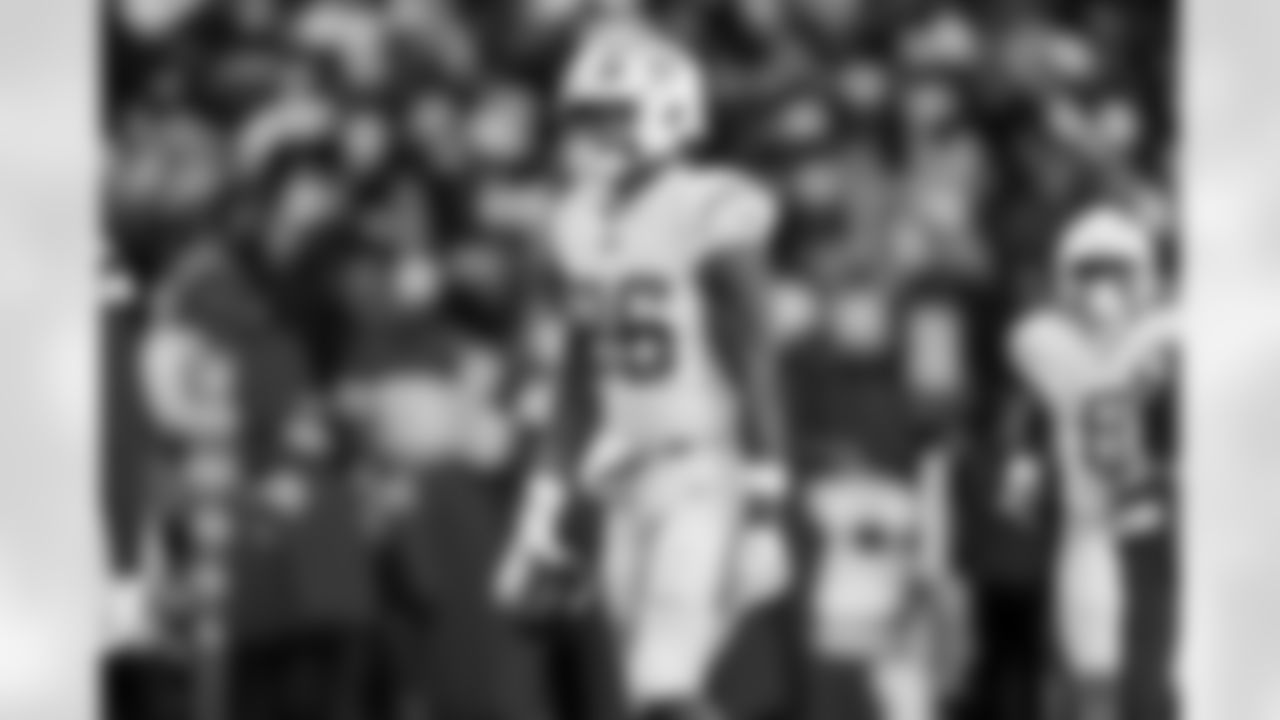 TE Oronde Gadsden (86)