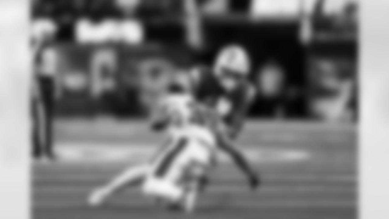 TE Oronde Gadsden (86)