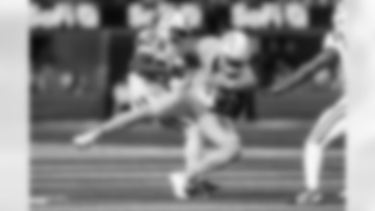 Check out the best shots from the Chargers Week 7 matchup against the Colts!