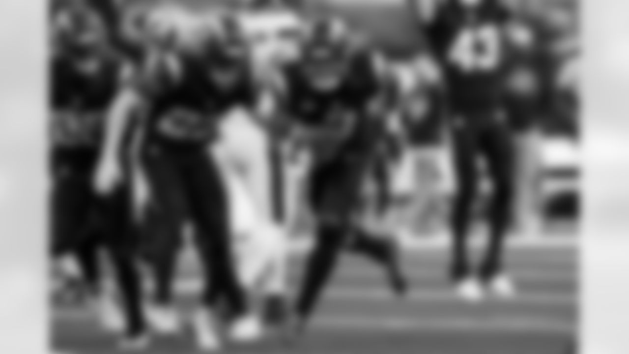 Check out the best shots from the Chargers Week 17 matchup against the Texans!