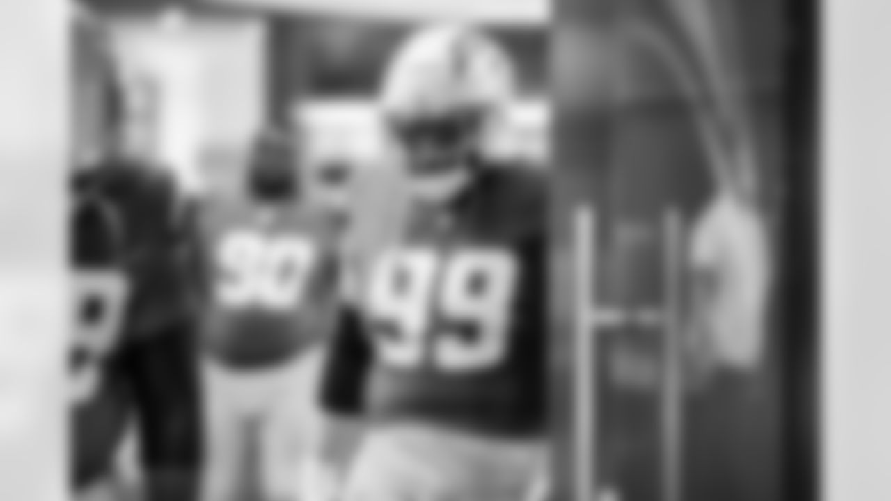 DT Jamaree Caldwell (99)