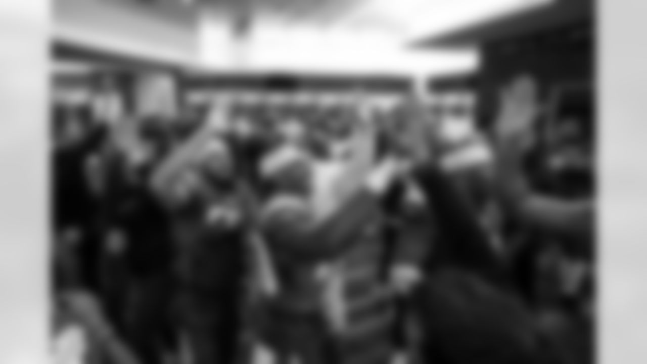 DB Deane Leonard (33) and S Kendall Williamson (40)