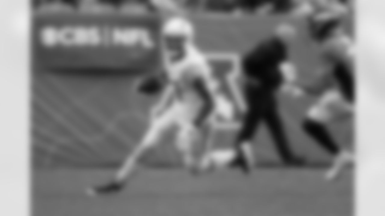 The Los Angeles Chargers play the Denver Broncos on Sunday, November 28, 2021 at Empower Field at Mile High in Denver, CO.
[FINAL SCORE: LAC 13 - DEN 28]