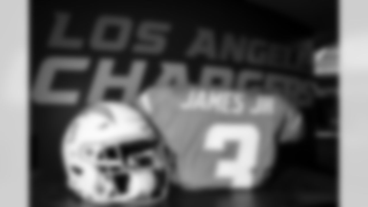 S Derwin James Jr. (3)