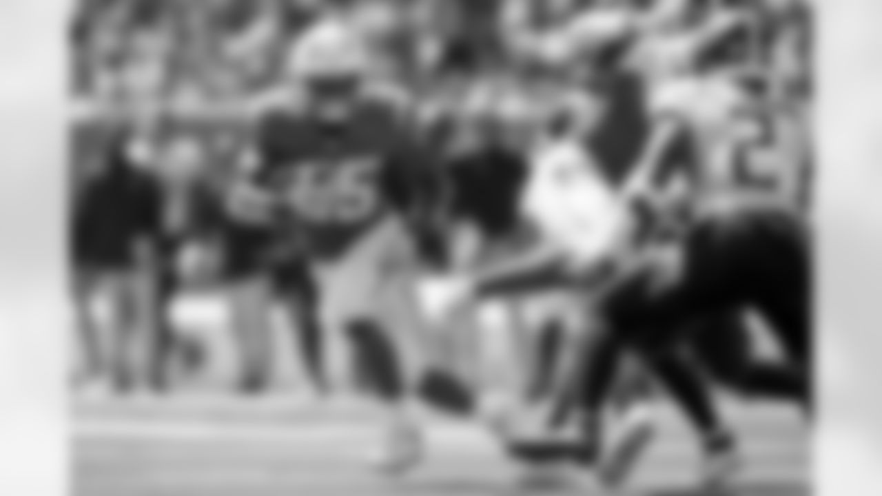 The Los Angeles Chargers play the Tennessee Titans on Sunday, September 17, 2023 at Nissan Stadium in Nashville, TN.
[FINAL SCORE: TEN 27 - LAC 24]