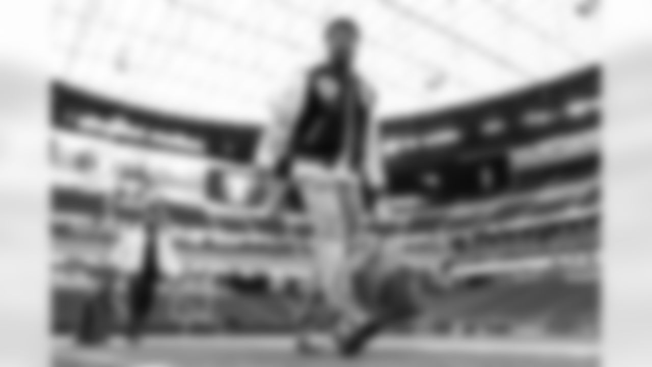 The Los Angeles Chargers play the Las Vegas Raiders on Thursday, December 14, 2023 at Allegiant Stadium in Las Vegas, NV.
[FINAL SCORE: LV 63 - LAC 21]