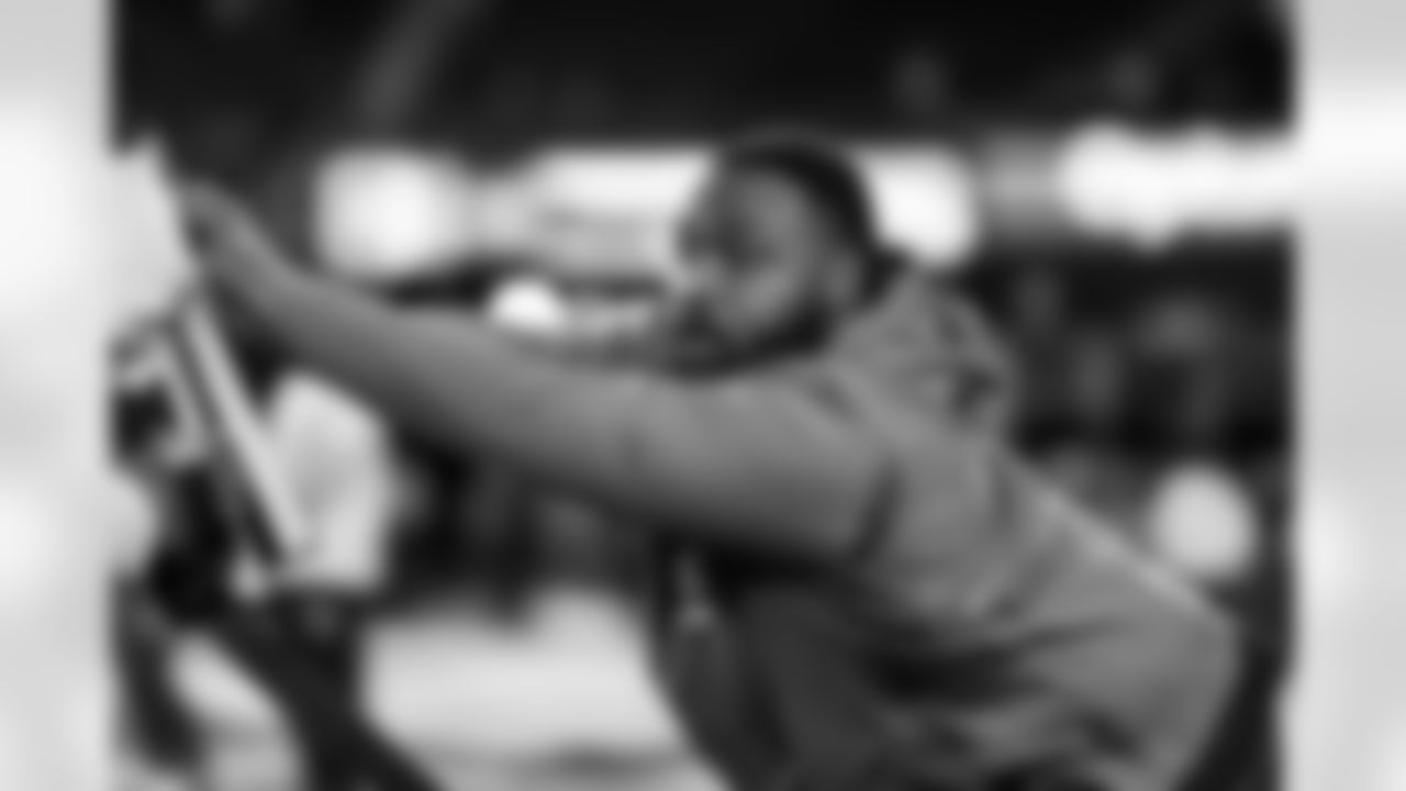 DT Jamaree Caldwell (99)