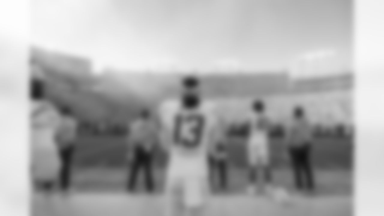 The Los Angeles Chargers play the Green Bay Packers on Sunday, November 19, 2023 at Lambeau Field in Green Bay, WI.
[FINAL SCORE: GB 23 - LAC 20]