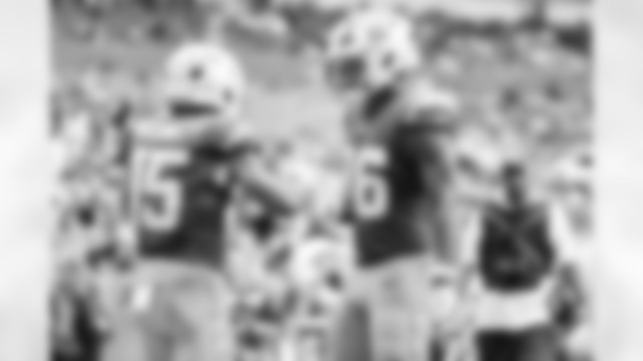 WR Ladd McConkey (15) and TE Oronde Gadsden (86)