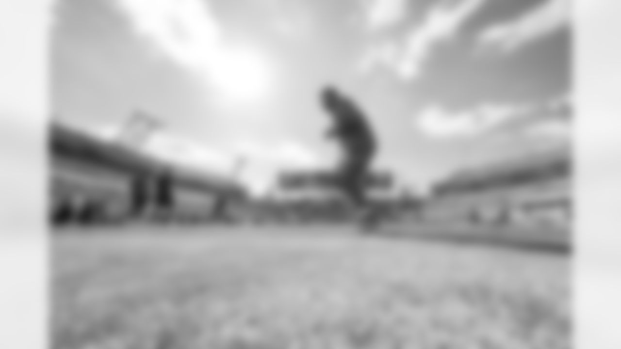 OLB Tuli Tuipulotu (45)