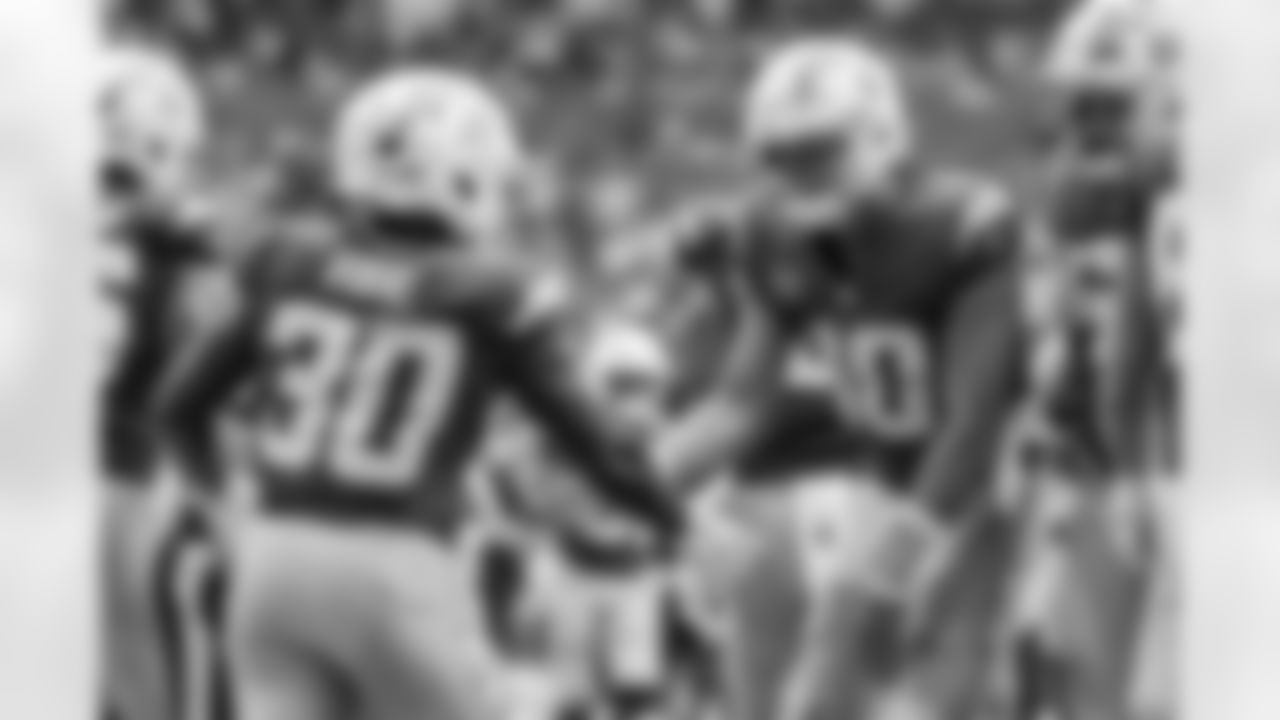 Check out the best shots from the Chargers Week 6 matchup against the Dolphins!