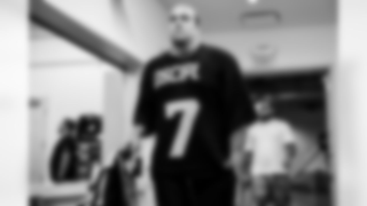 OL Austin Deculus (74)
